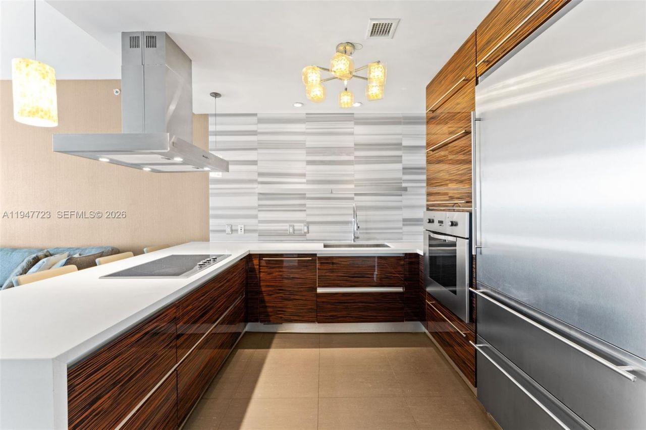 1100 Biscayne Blvd , Unit 4502, Miami, FL 33132 Photo