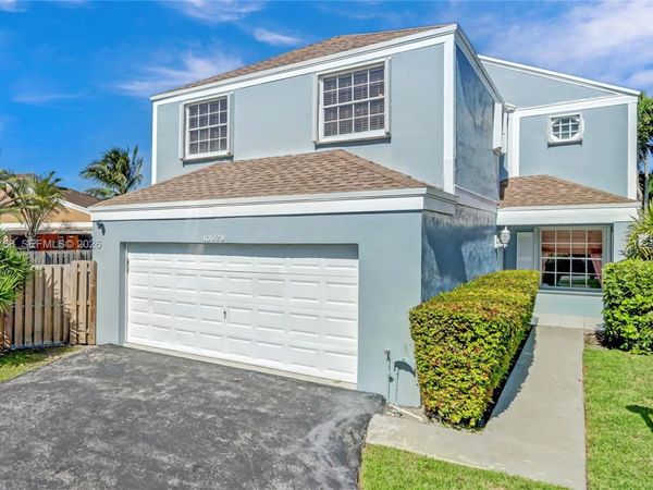 10029 SW 223rd Ln, Cutler Bay, FL 33190
