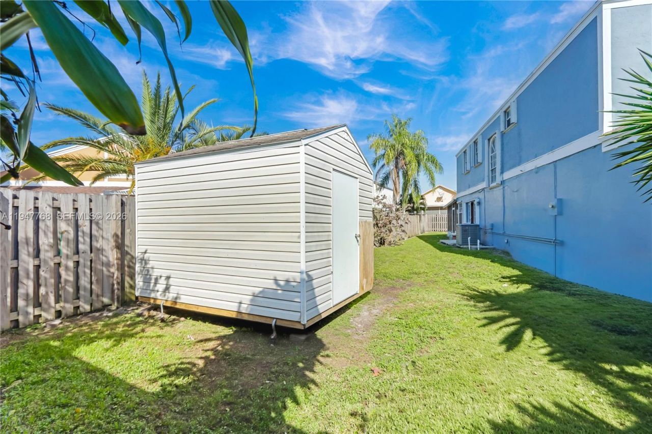 10029 SW 223rd Ln, Cutler Bay, FL 33190 Photo