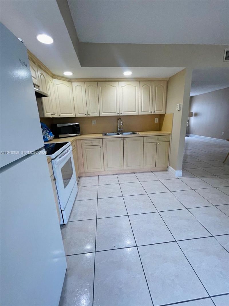 8400 SW 133rd Ave Rd, Unit 107, Miami, FL 33183 Photo