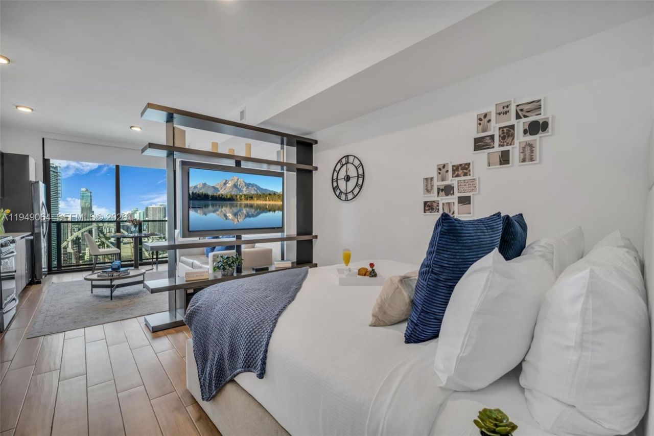 398 NE 5th St, Unit 3207, Miami, FL 33132 Photo