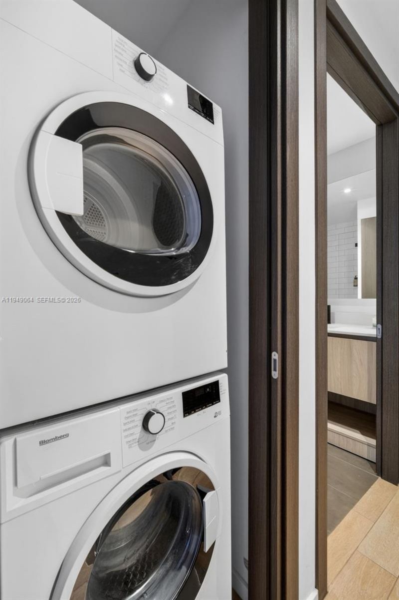 398 NE 5th St, Unit 3207, Miami, FL 33132 Photo