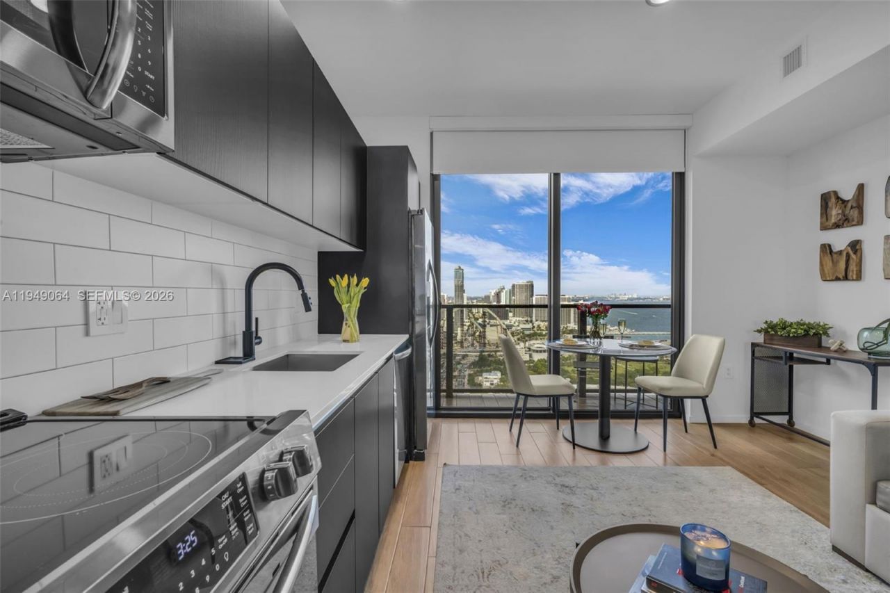 398 NE 5th St, Unit 3207, Miami, FL 33132 Photo