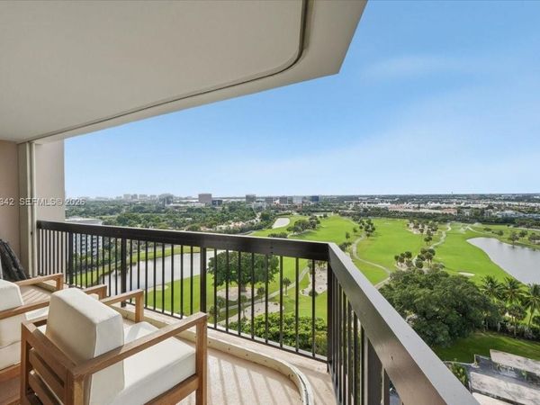 2425 Presidential Way , Unit 1706, West Palm Beach, FL 33401