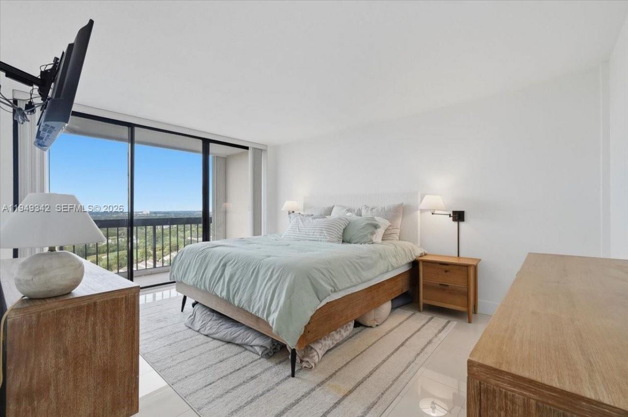 2425 Presidential Way , Unit 1706, West Palm Beach, FL 33401 Photo