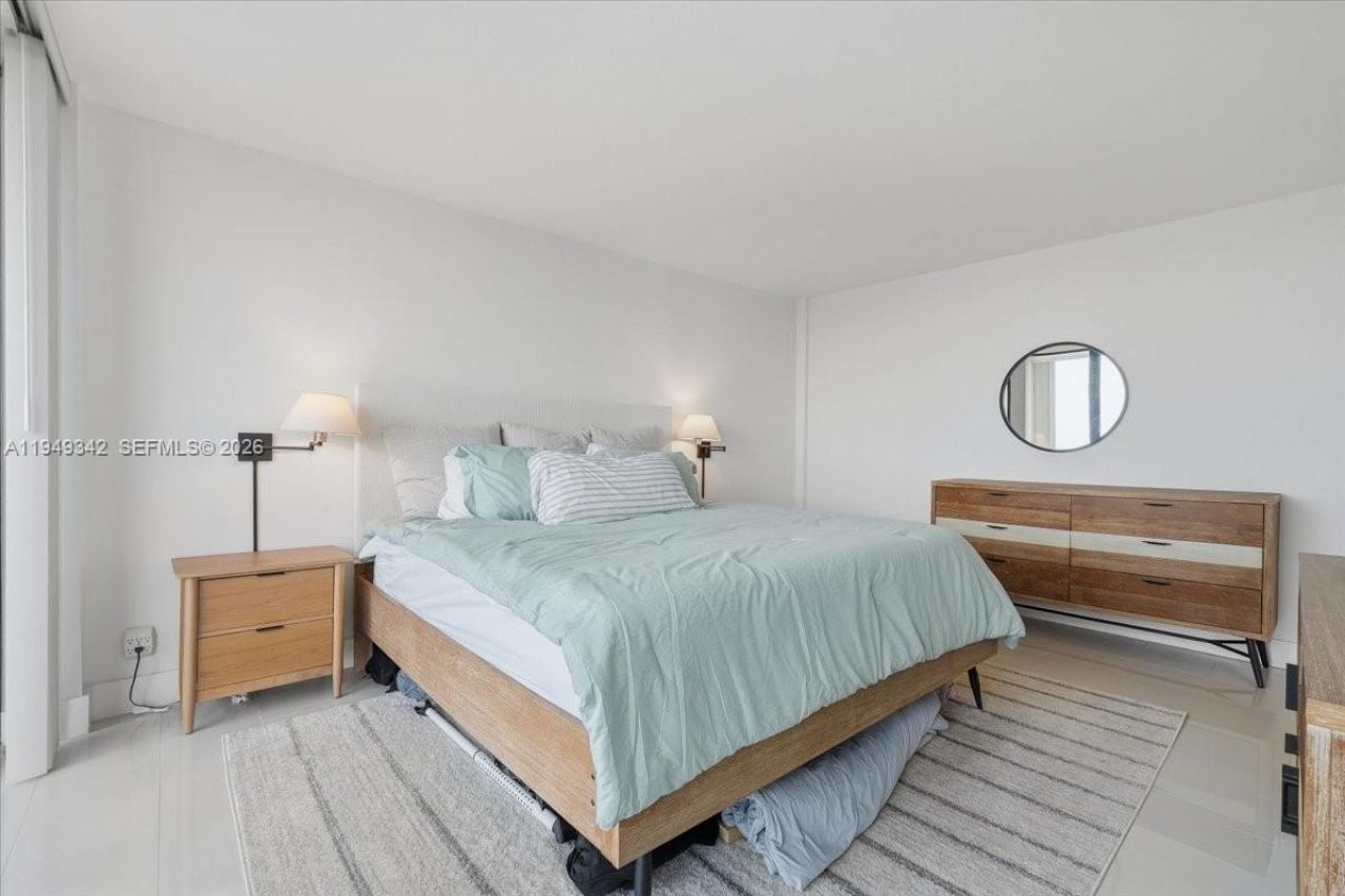 2425 Presidential Way , Unit 1706, West Palm Beach, FL 33401 Photo