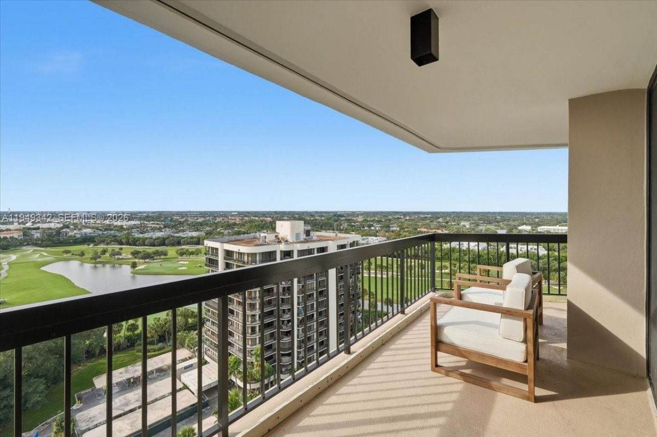 2425 Presidential Way , Unit 1706, West Palm Beach, FL 33401 Photo