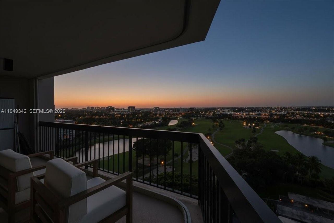 2425 Presidential Way , Unit 1706, West Palm Beach, FL 33401 Photo