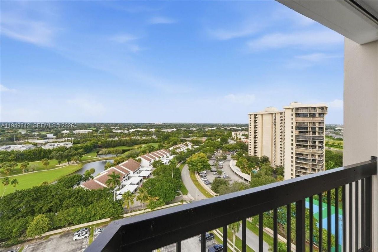 2425 Presidential Way , Unit 1706, West Palm Beach, FL 33401 Photo