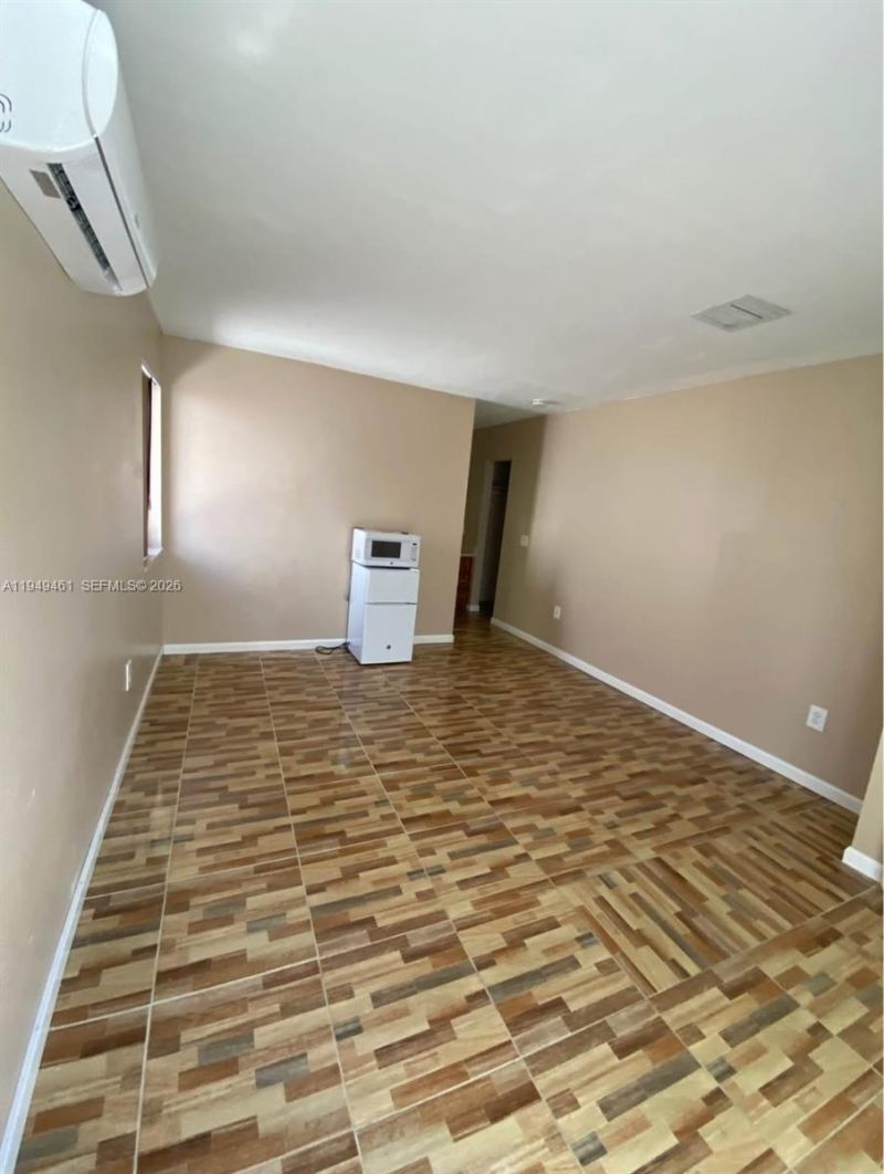 20440 SW 122nd Pl, Unit Side apt, Miami, FL 33177 Photo