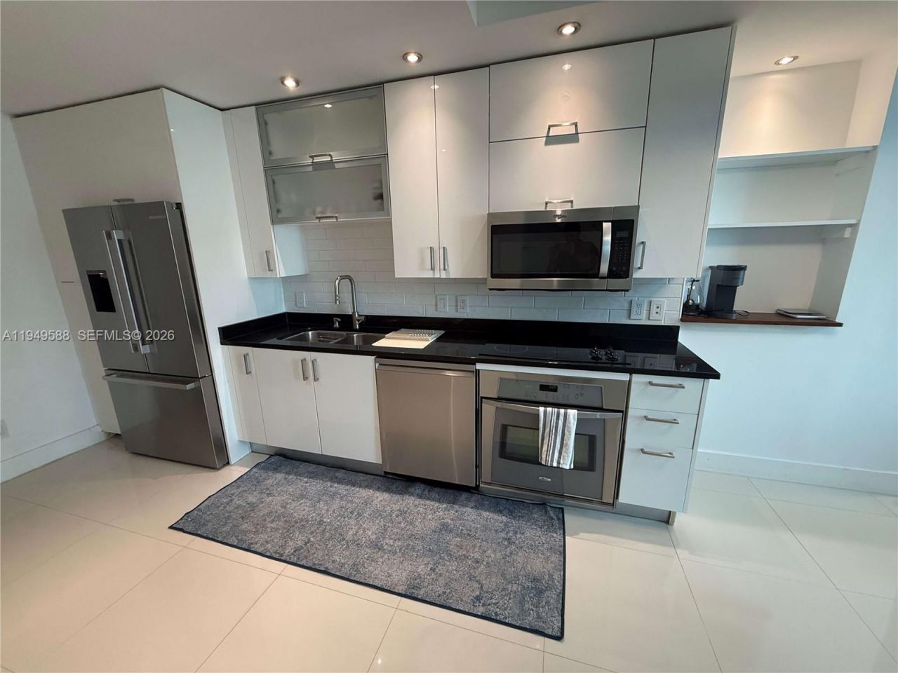 60 SW 13th St, Unit 3808, Miami, FL 33130 Photo