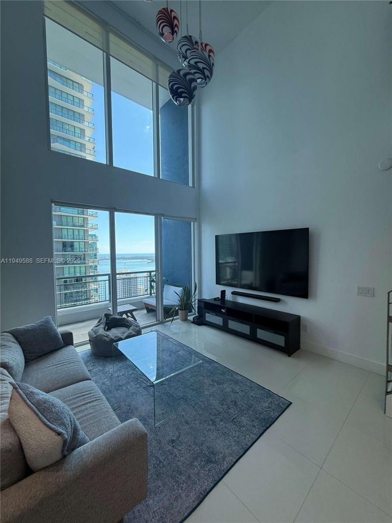60 SW 13th St, Unit 3808, Miami, FL 33130 Photo