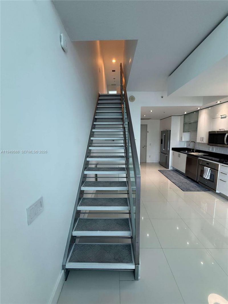 60 SW 13th St, Unit 3808, Miami, FL 33130 Photo