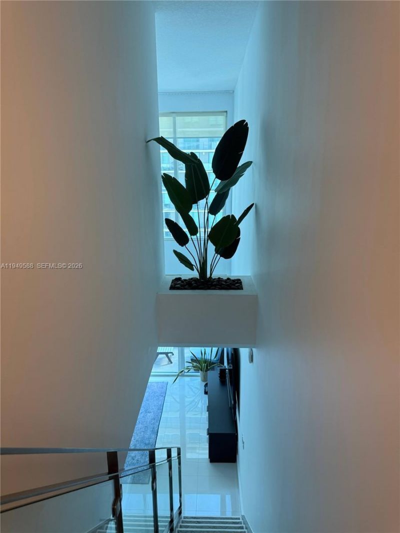 60 SW 13th St, Unit 3808, Miami, FL 33130 Photo