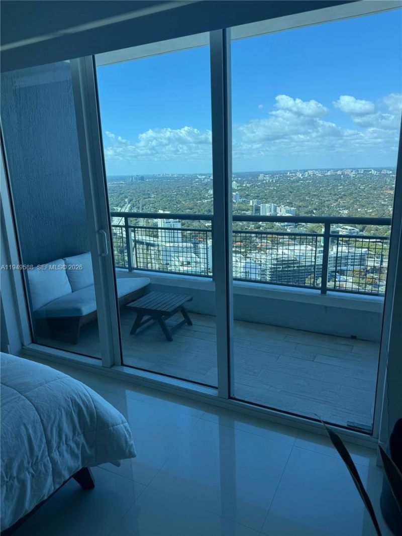 60 SW 13th St, Unit 3808, Miami, FL 33130 Photo