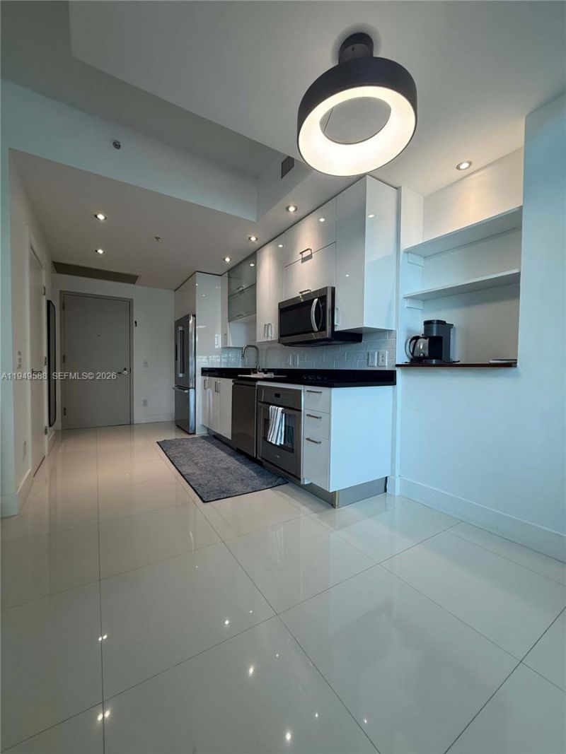 60 SW 13th St, Unit 3808, Miami, FL 33130 Photo