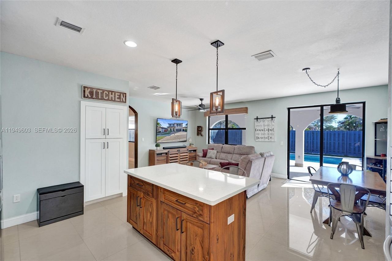 11581 SW 151st Pl, Miami, FL 33196 Photo