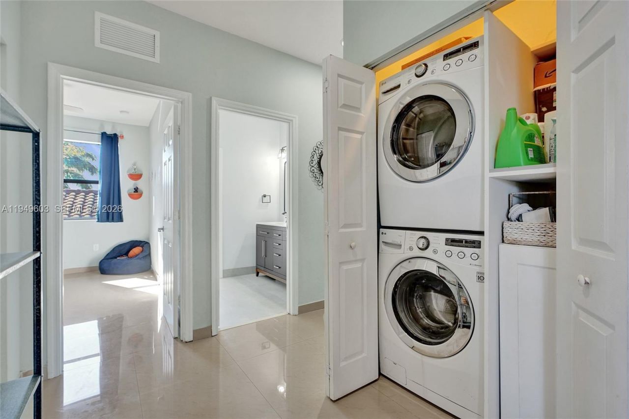 11581 SW 151st Pl, Miami, FL 33196 Photo