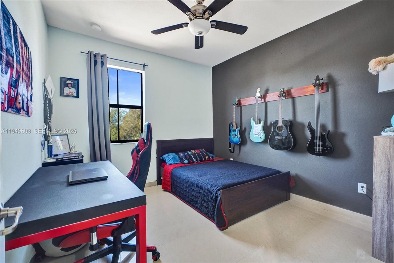 11581 SW 151st Pl, Miami, FL 33196 Photo