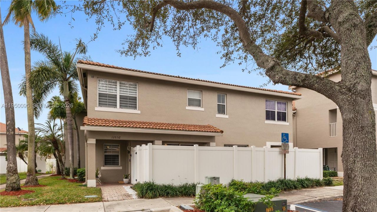 12652 SW 54th St, Miramar, FL 33027 Photo
