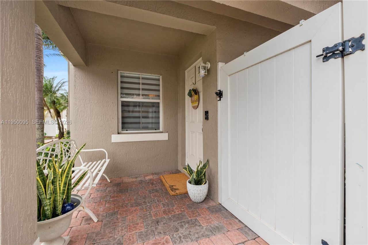 12652 SW 54th St, Miramar, FL 33027 Photo