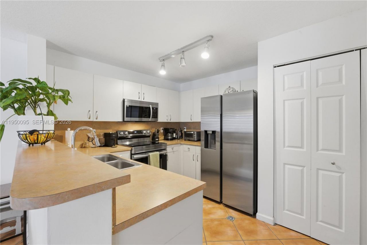 12652 SW 54th St, Miramar, FL 33027 Photo