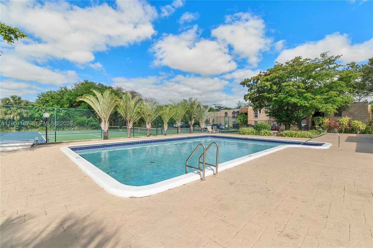 4221 NW 19th St, Unit 289, Lauderhill, FL 33313 Photo
