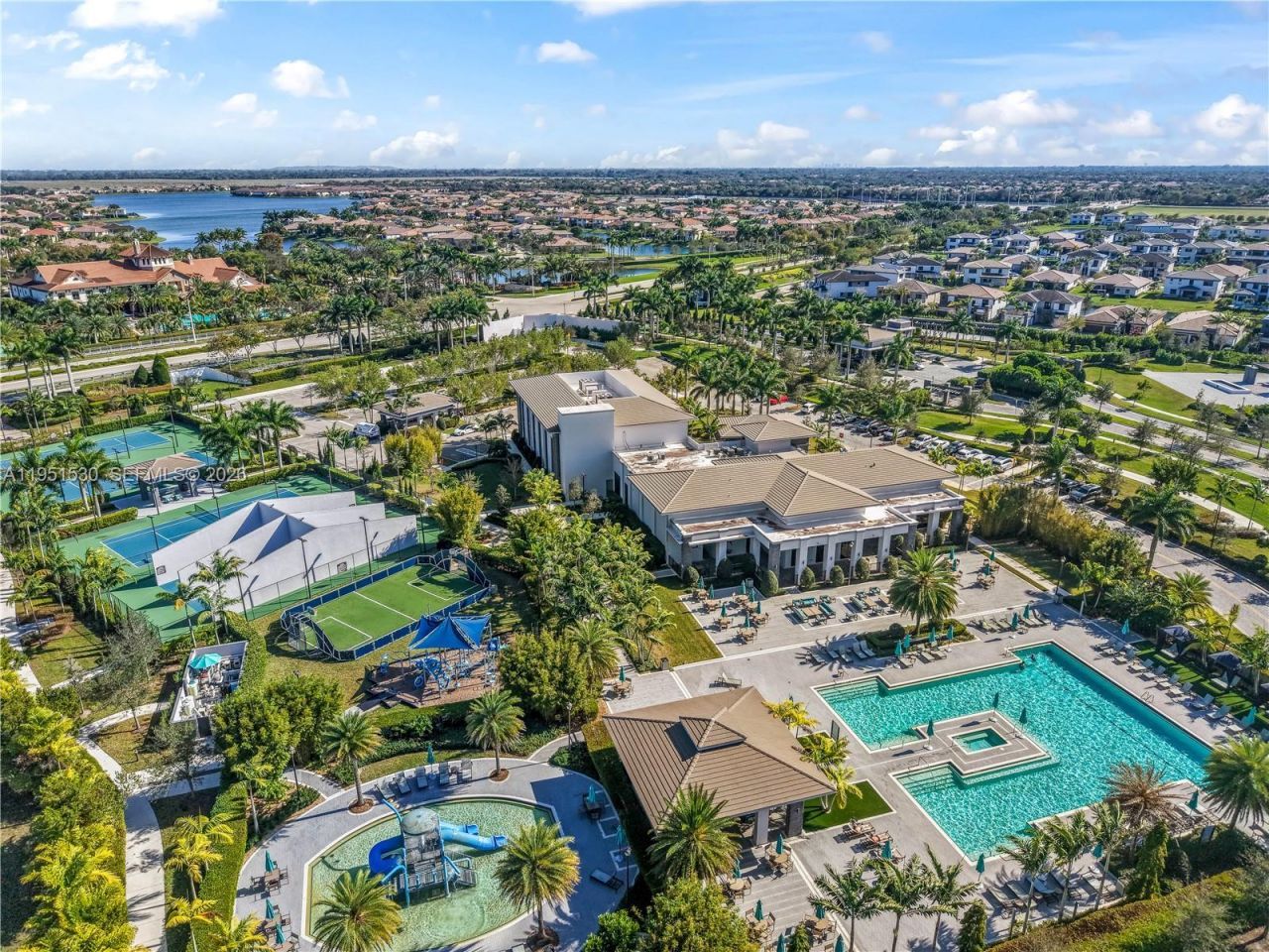 10530 S Lago Vista Cir, Parkland, FL 33076 Photo