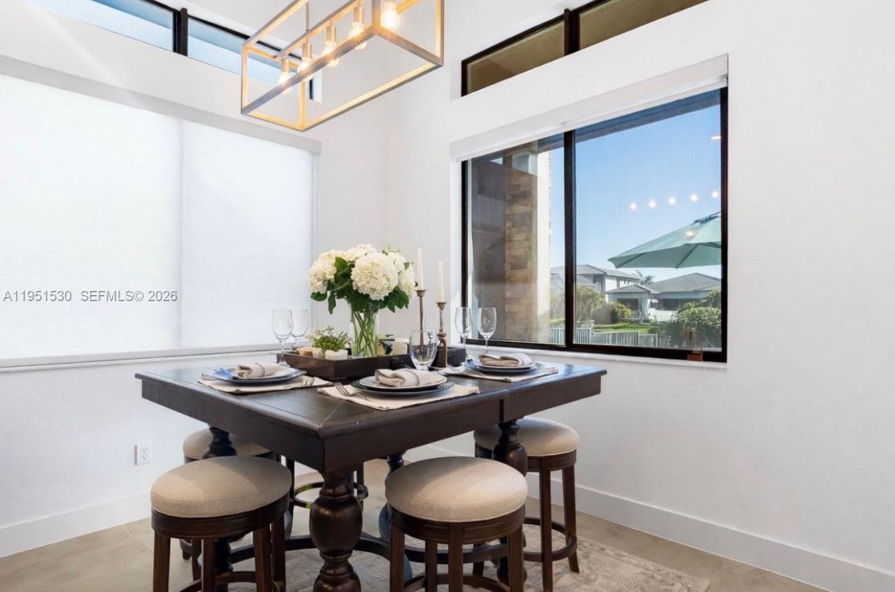 10530 S Lago Vista Cir, Parkland, FL 33076 Photo