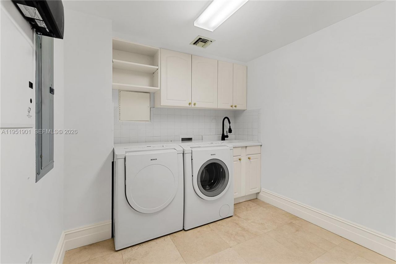20201 E Country Club Dr, Unit 608, Aventura, FL 33180 Photo