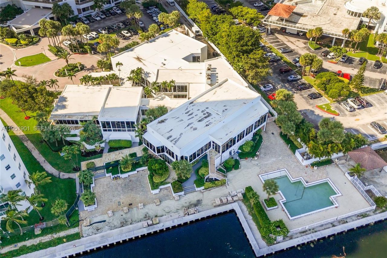 20201 E Country Club Dr, Unit 608, Aventura, FL 33180 Photo