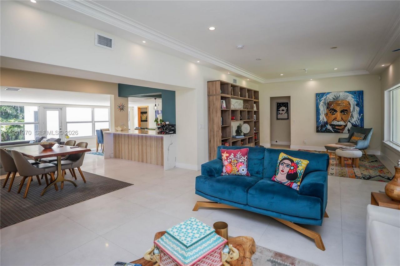 5620 Alton Rd, Miami Beach, FL 33140 Photo