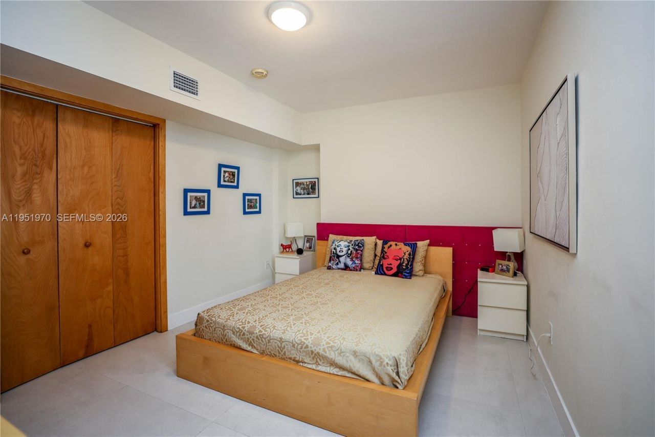 5620 Alton Rd, Miami Beach, FL 33140 Photo