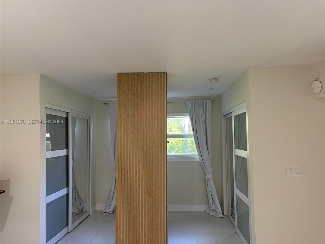 5620 Alton Rd, Miami Beach, FL 33140 Photo