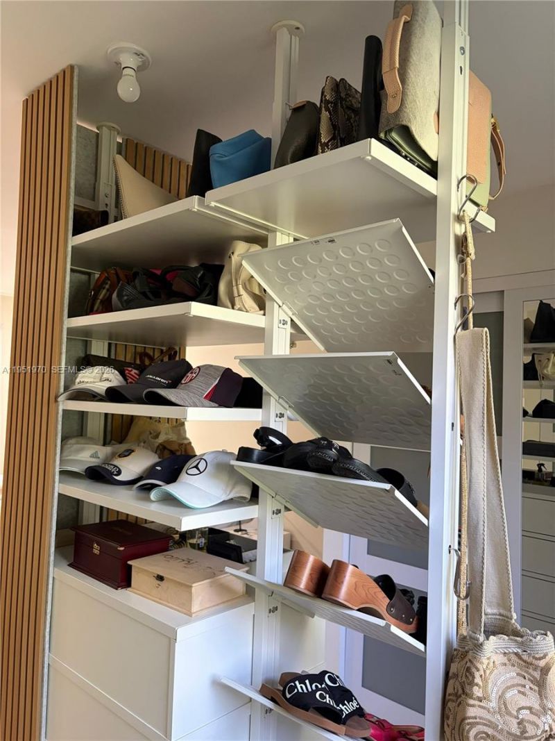 5620 Alton Rd, Miami Beach, FL 33140 Photo