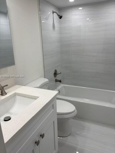 2154 W 60th St, Unit 12215, Hialeah, FL 33016 Photo