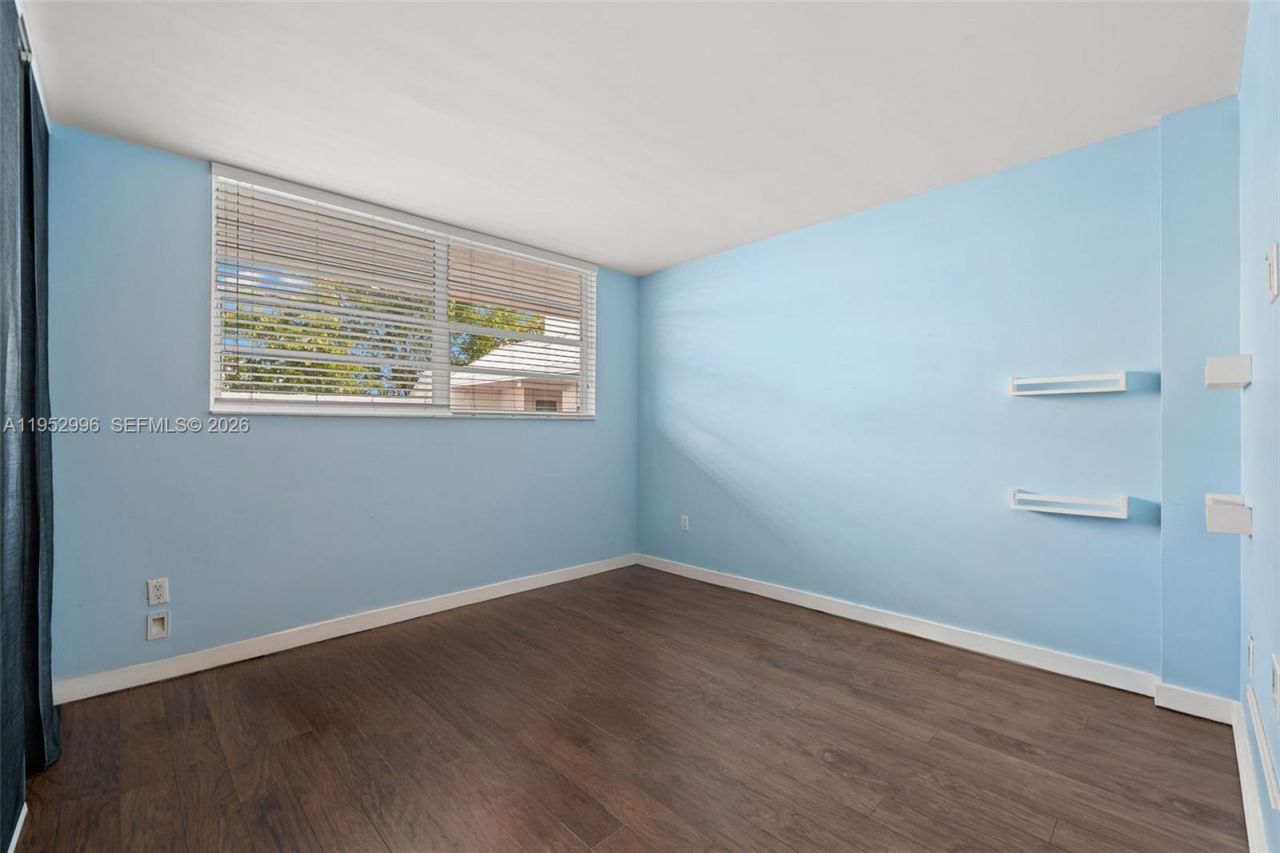 680 NE 64th St, Unit APH6, Miami, FL 33138 Photo