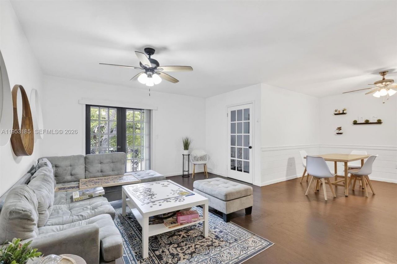 4851 University Dr, Coral Gables, FL 33146 Photo