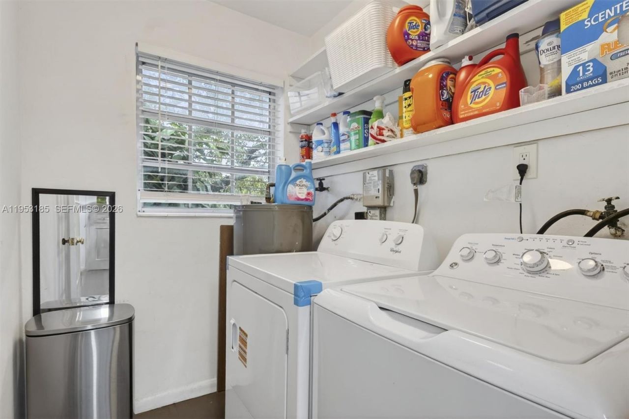 4851 University Dr, Coral Gables, FL 33146 Photo