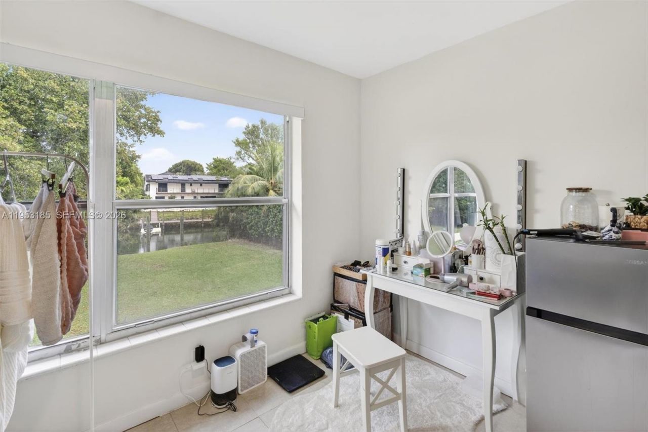 4851 University Dr, Coral Gables, FL 33146 Photo