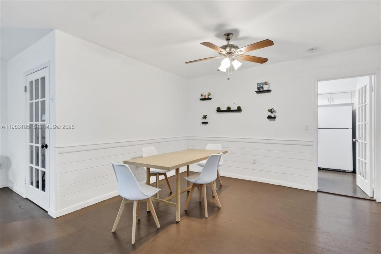 4851 University Dr, Coral Gables, FL 33146 Photo