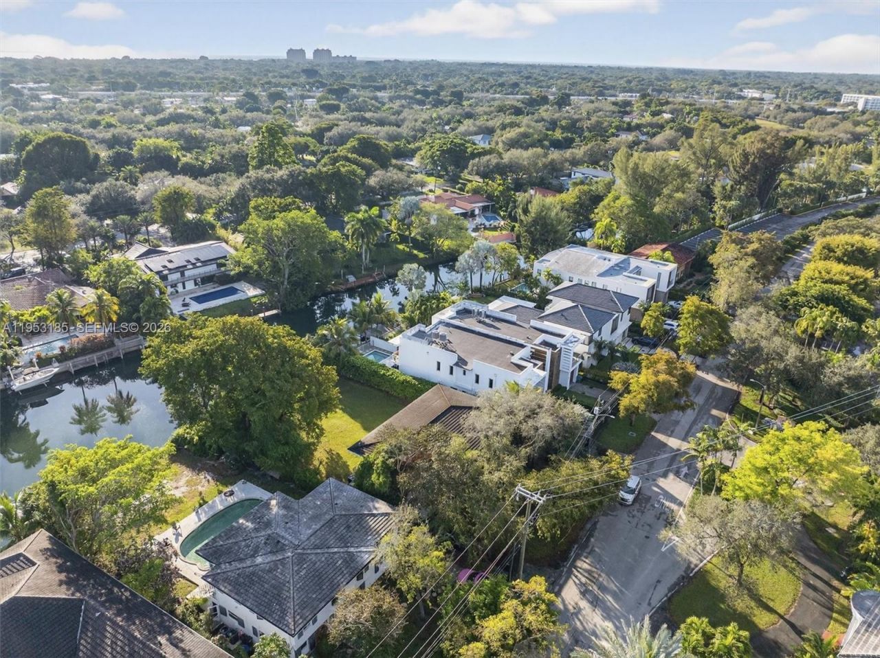 4851 University Dr, Coral Gables, FL 33146 Photo