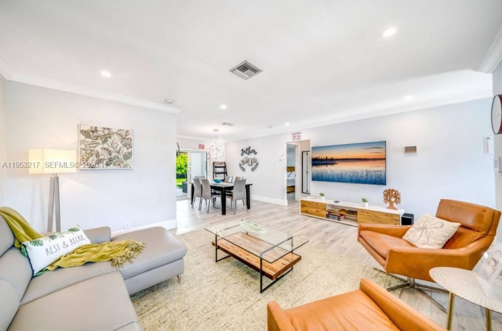 5117 Cleveland St, Hollywood, FL 33021 Photo