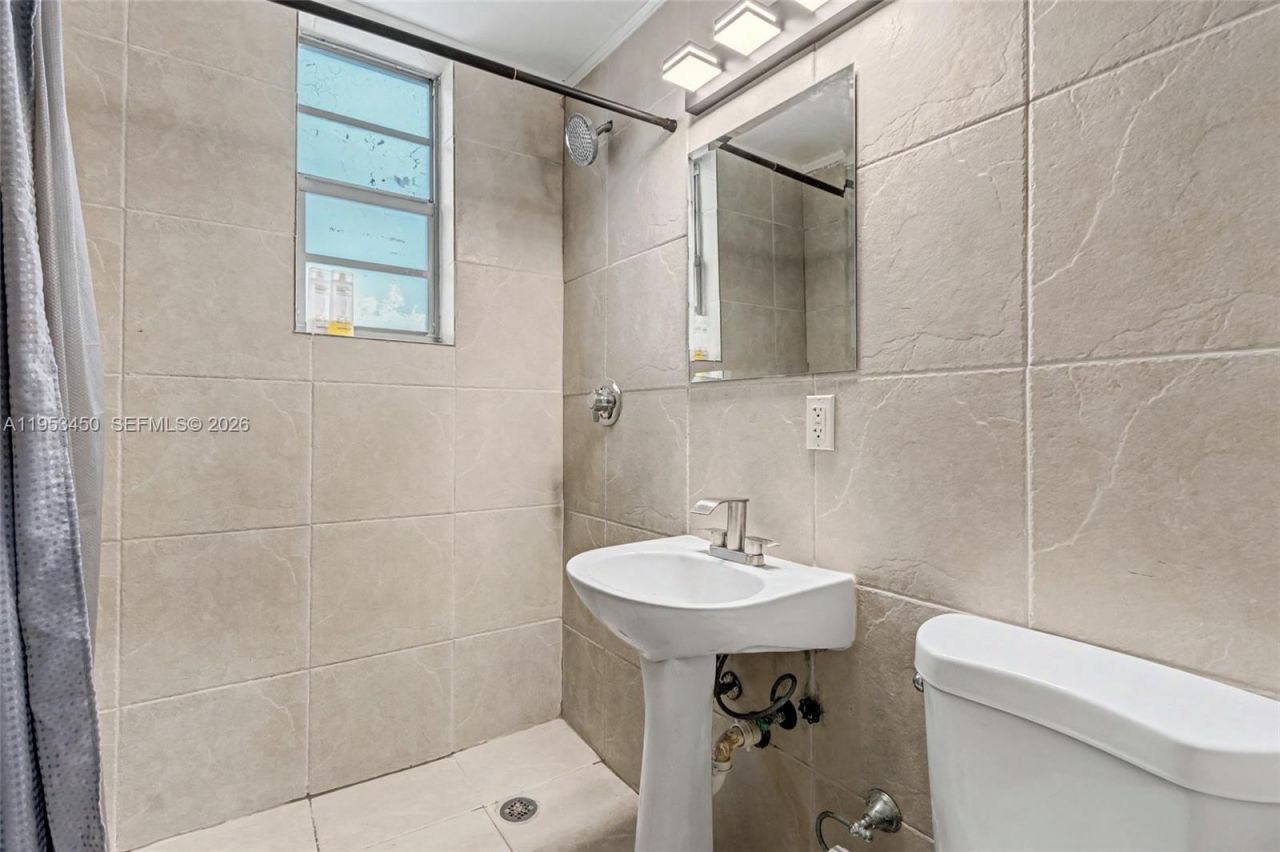 936 Pennsylvania Ave, Unit 107, Miami Beach, FL 33139 Photo