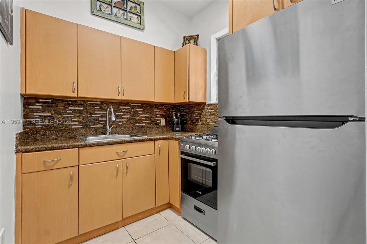 936 Pennsylvania Ave, Unit 107, Miami Beach, FL 33139 Photo