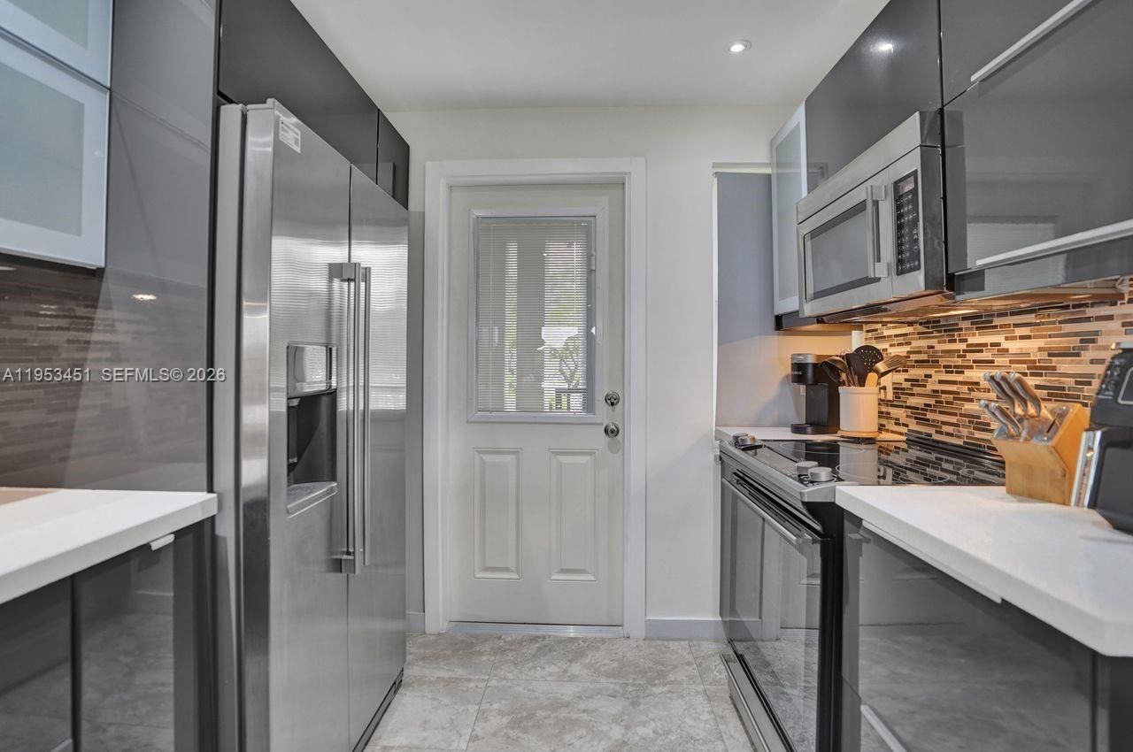 2681 S Course Dr , Unit 204, Pompano Beach, FL 33069 Photo