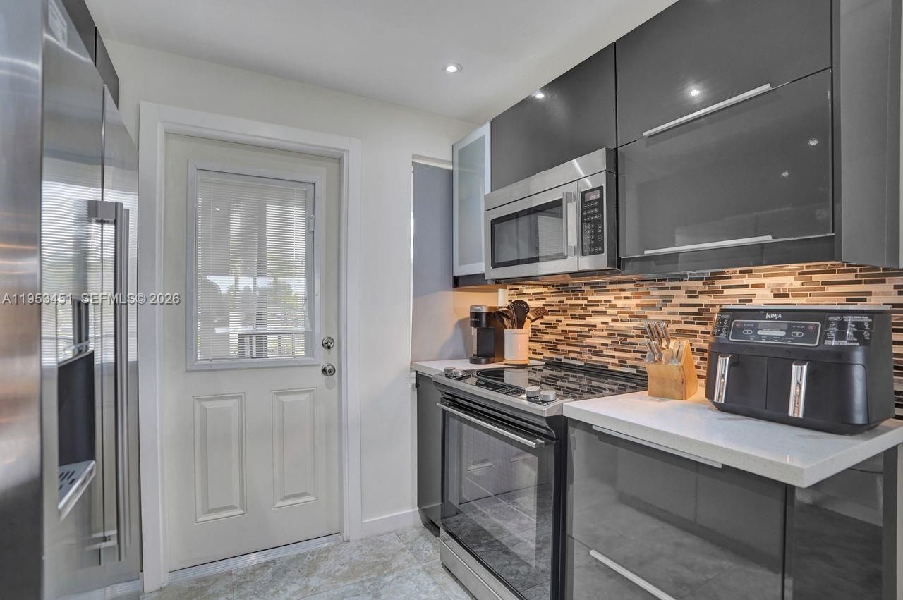 2681 S Course Dr , Unit 204, Pompano Beach, FL 33069 Photo