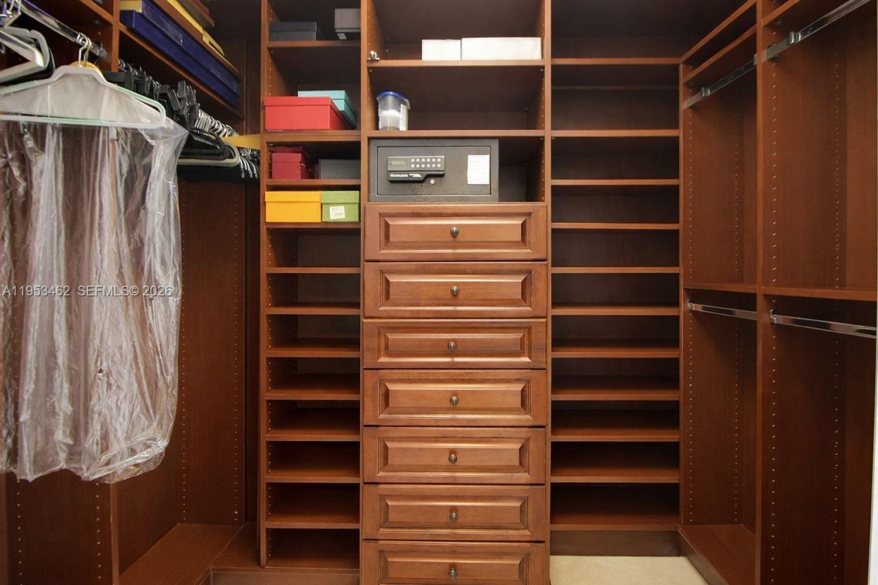 3501 N Ocean Dr, Unit 4C, Hollywood, FL 33019 Photo