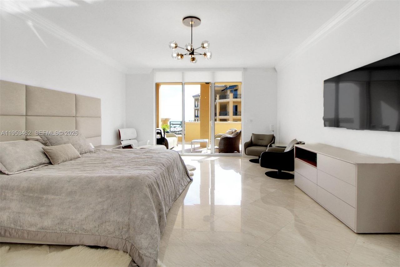 3501 N Ocean Dr, Unit 4C, Hollywood, FL 33019 Photo