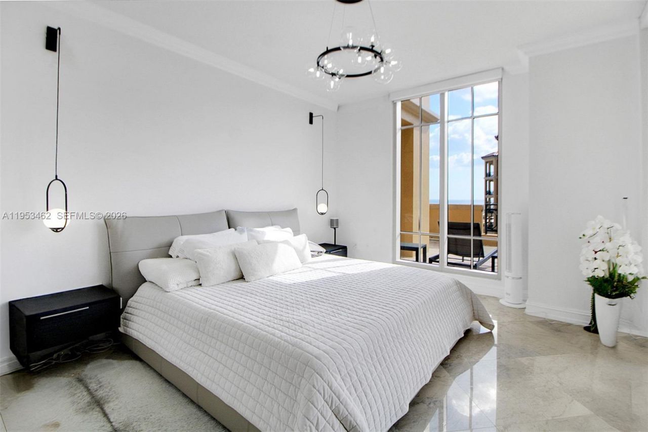 3501 N Ocean Dr, Unit 4C, Hollywood, FL 33019 Photo